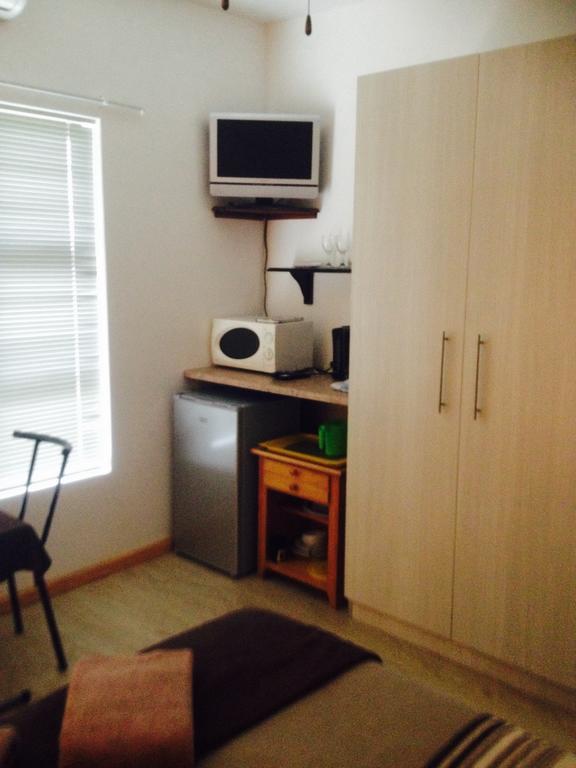 The Singing Seagull Apartment Велдриф Стая снимка
