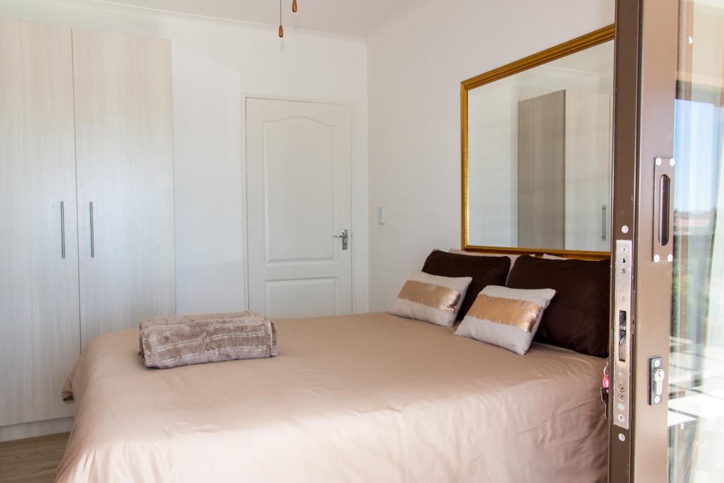 The Singing Seagull Apartment Велдриф Екстериор снимка